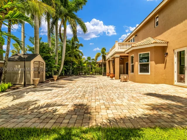 Продажа дома по адресу 15974 SW 16th St - фото 9068522