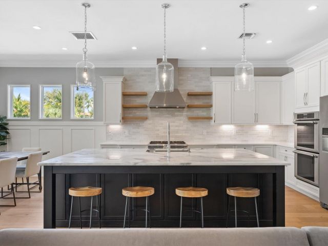 Продажа дома по адресу 1301 SW 15th Street - фото 6849542