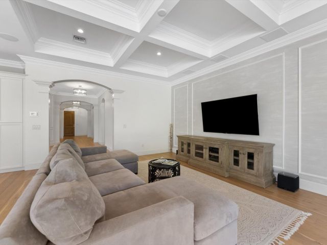 Продажа дома по адресу 1301 SW 15th Street - фото 6849543