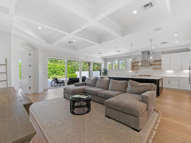 Продажа дома по адресу 1301 SW 15th Street - фото 6849544