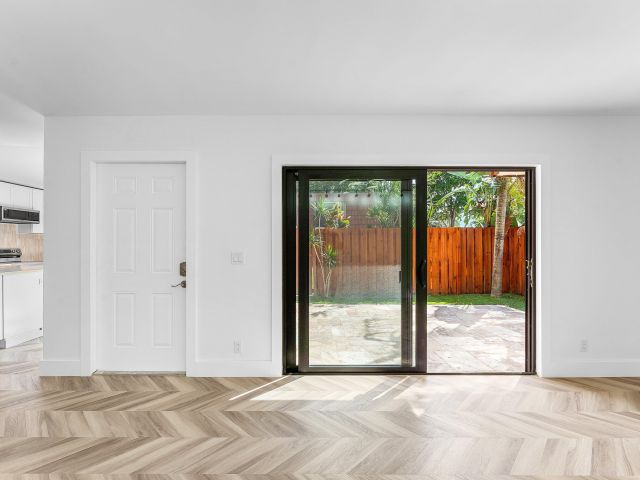 Дом в аренду по адресу 3007 San Clara Drive 5-B - фото 6764785