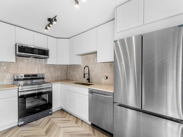 Дом в аренду по адресу 3007 San Clara Drive 5-B - фото 6764794