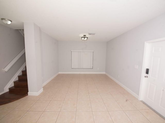 Дом в аренду по адресу 5095 Rambler Rose Way - фото 6760407