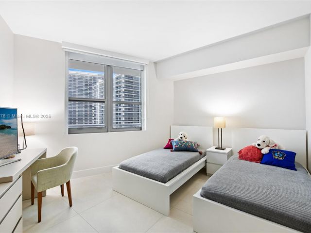 Квартира в аренду номер3001 - фото 6759314