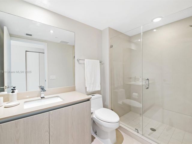 Квартира в аренду номер3001 - фото 6759315