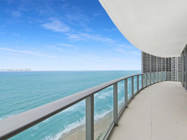 Квартира в аренду номер3001 - фото 6759325