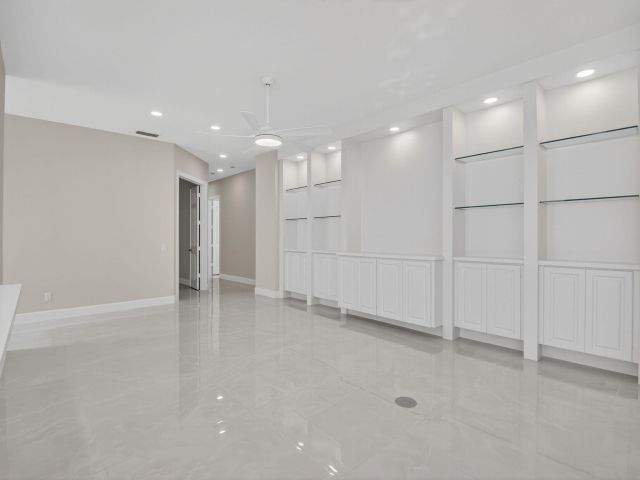 Продажа дома по адресу 4783 Lakeland Drive - фото 6772784