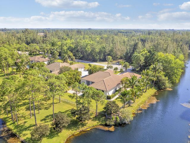 Дом в аренду по адресу 11985 Carnegie Place - фото 6760490