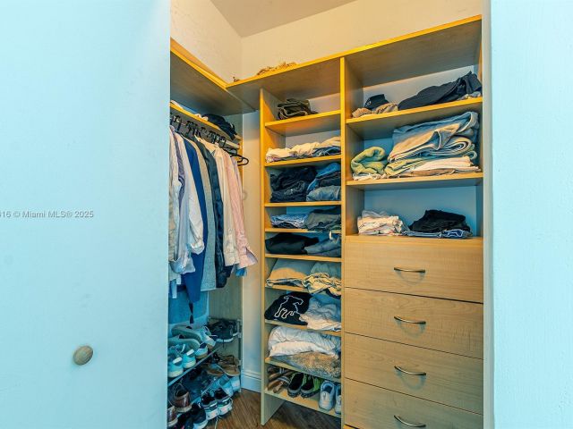 Продажа квартиры #3914 - фото 6757095