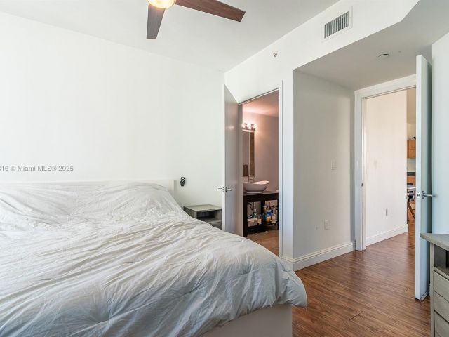 Продажа квартиры #3914 - фото 6757096