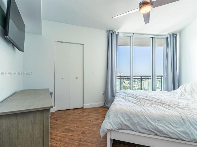 Продажа квартиры #3914 - фото 6757097