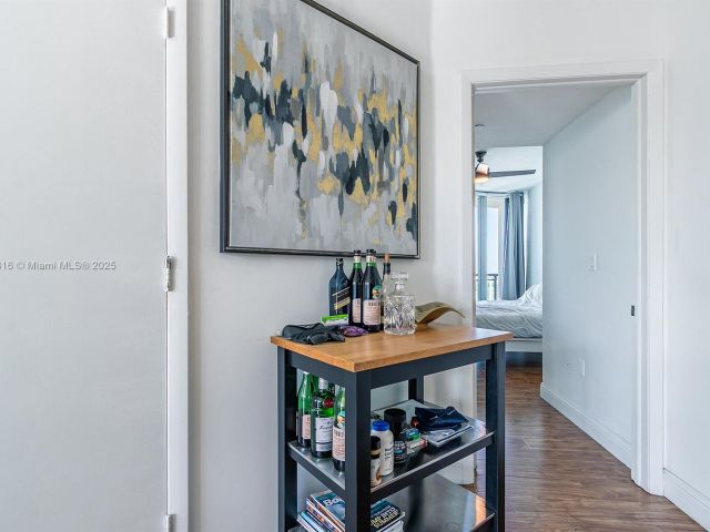 Продажа квартиры #3914 - фото 6757099