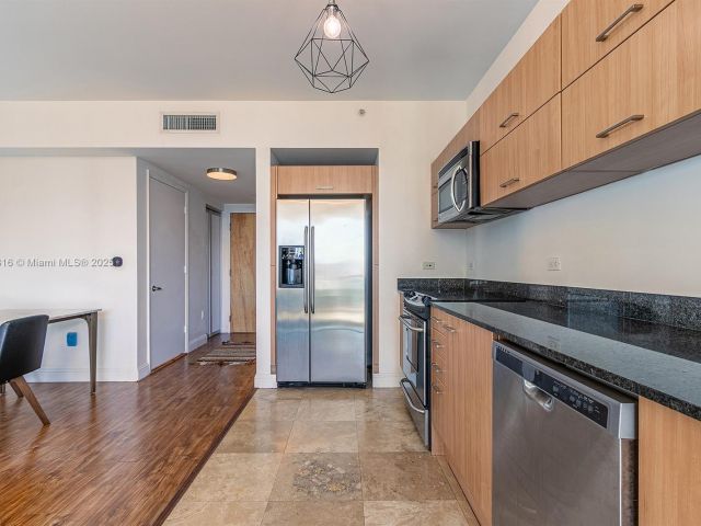 Продажа квартиры #3914 - фото 6757103