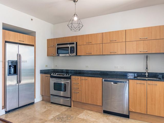 Продажа квартиры #3914 - фото 6757106