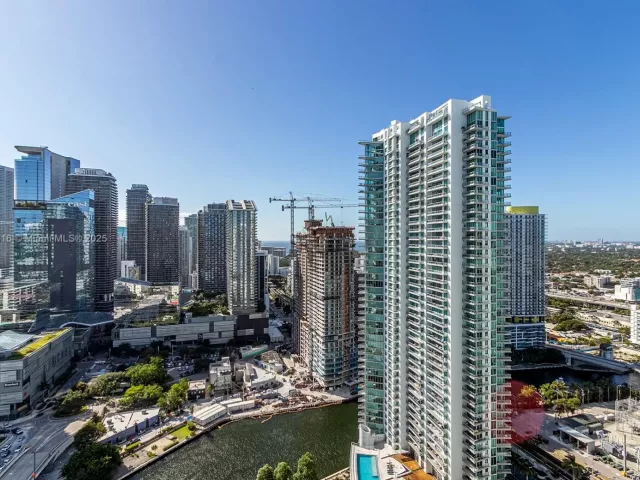 Продажа квартиры #3914 - фото 6757110