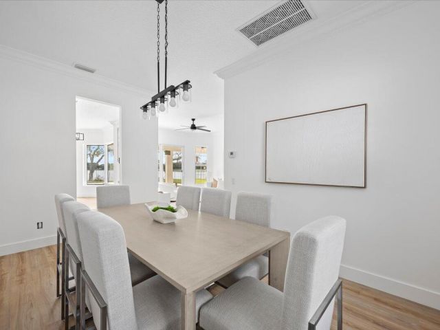 Продажа дома по адресу 2136 Union Street - фото 6760510