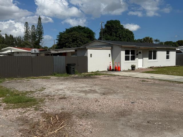 Продажа дома по адресу 4375 Brentwood Court - фото 6760437