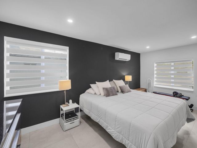 Дом в аренду по адресу 520 NE 135th Street - фото 6759278