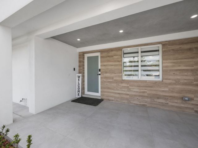 Дом в аренду по адресу 520 NE 135th Street - фото 6759285