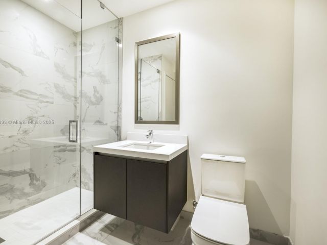 Продажа квартиры #2403 - фото 6762134