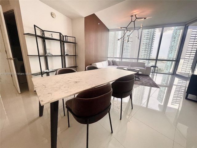 Продажа квартиры #2403 - фото 6762135