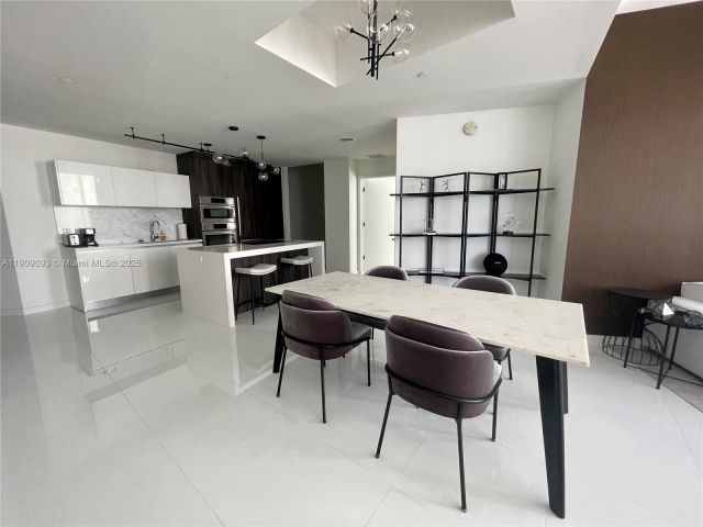 Продажа квартиры #2403 - фото 6762136