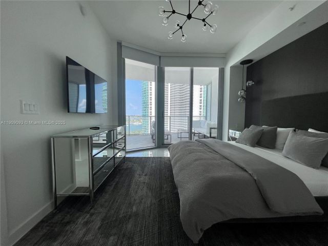 Продажа квартиры #2403 - фото 6762141