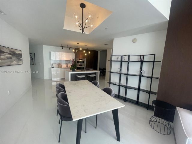 Продажа квартиры #2403 - фото 6762143