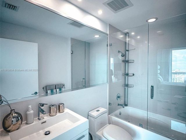 Продажа квартиры #2007 - фото 6762317