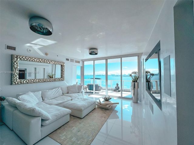 Продажа квартиры #2007 - фото 6762330