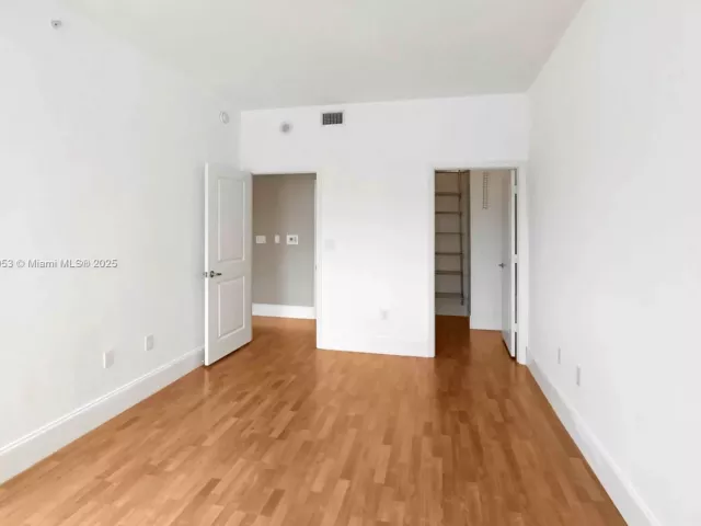 Продажа квартиры #818 - фото 7252615