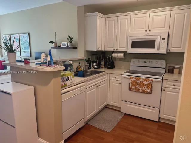 Продажа квартиры #818 - фото 7252620