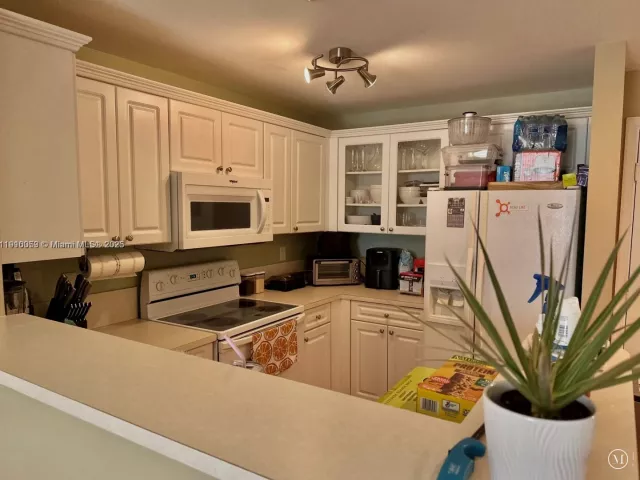 Продажа квартиры #818 - фото 7252621