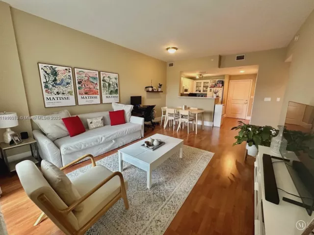 Продажа квартиры #818 - фото 7252622