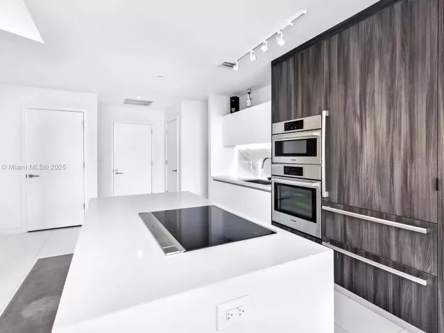 Продажа квартиры #1202 - фото 6762124