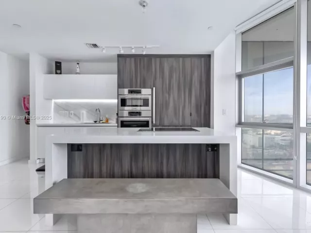 Продажа квартиры #1202 - фото 6762125