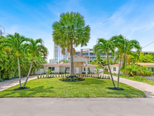 Продажа дома по адресу 3025 Center Avenue - фото 6777807