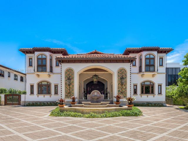 Продажа дома по адресу 210 Palm Avenue - фото 6761348