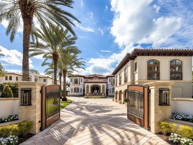 Продажа дома по адресу 210 Palm Avenue - фото 6761350