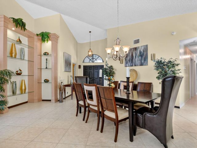 Продажа дома по адресу 8130 Nadmar Avenue - фото 6762962