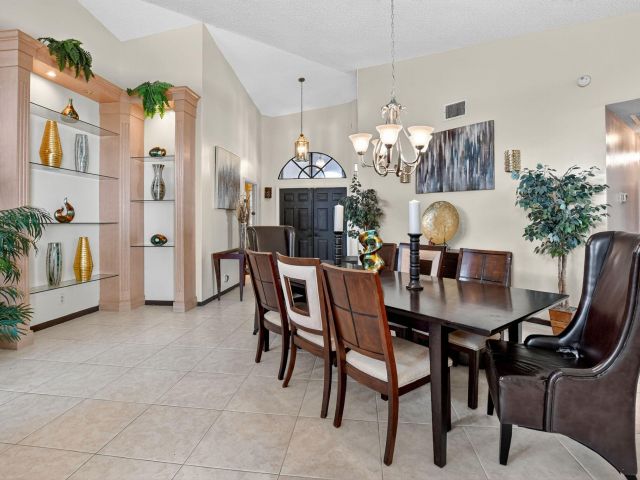 Продажа дома по адресу 8130 Nadmar Avenue - фото 6762963