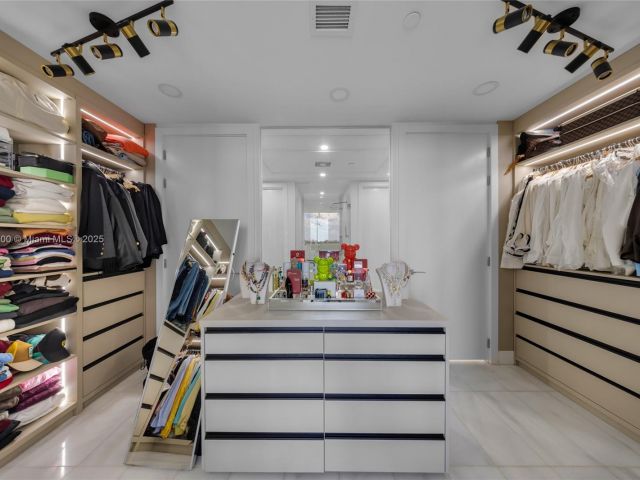 Продажа квартиры #2202 - фото 6762447