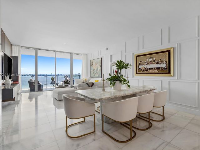 Продажа квартиры #2202 - фото 6762460