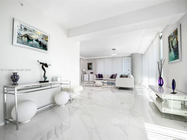 Продажа квартиры #5-1908 - фото 6762175