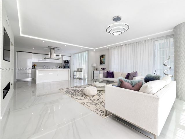 Продажа квартиры #5-1908 - фото 6762177