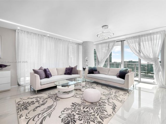 Продажа квартиры #5-1908 - фото 6762178