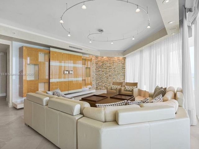 Продажа квартиры #1104 - фото 6762425