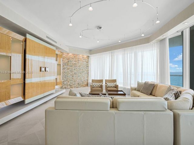 Продажа квартиры #1104 - фото 6762426