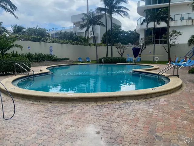 Квартира в аренду номер14F - фото 6768606