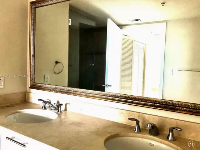 Продажа квартиры #605 - фото 6763081